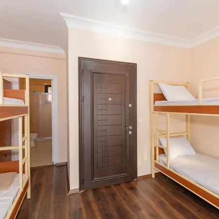 Taximcenterhostel אכסניה